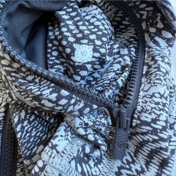 Lululemon Define Jacket Swerve Vapor Metal Grey / Metal Grey Size 10 - Picture 9 of 9